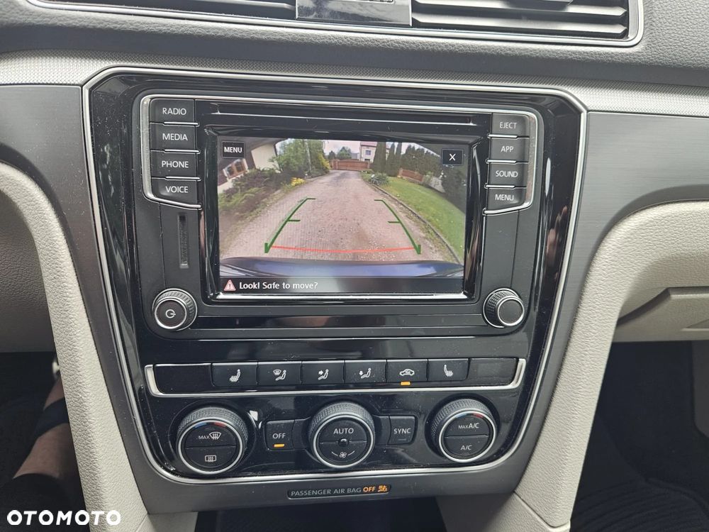 Volkswagen Passat 2.0 TSI Elegance DSG - 25