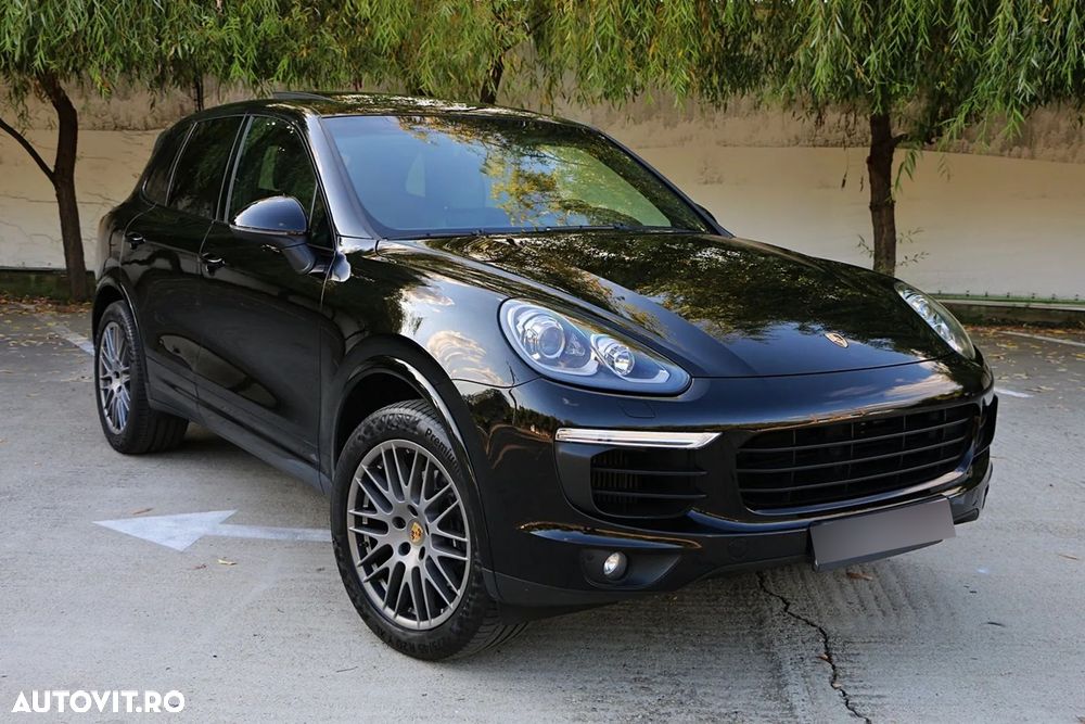 Porsche Cayenne 3.0 L - 3