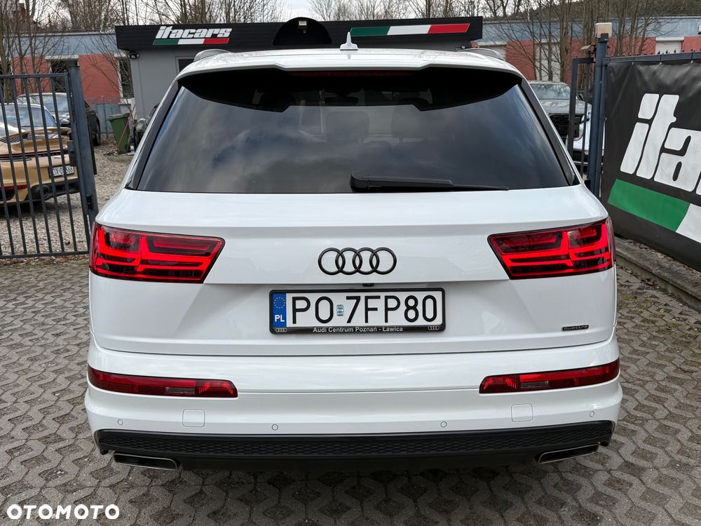 Audi Q7 - 7