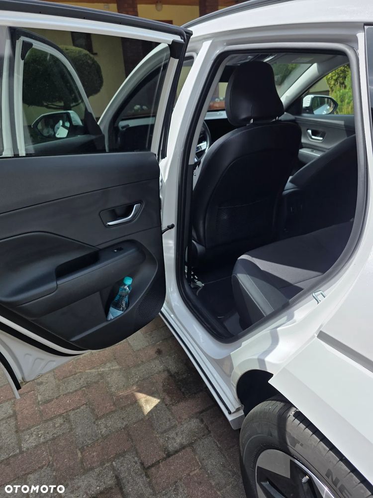 Hyundai Kona 65kWh Executive - 13