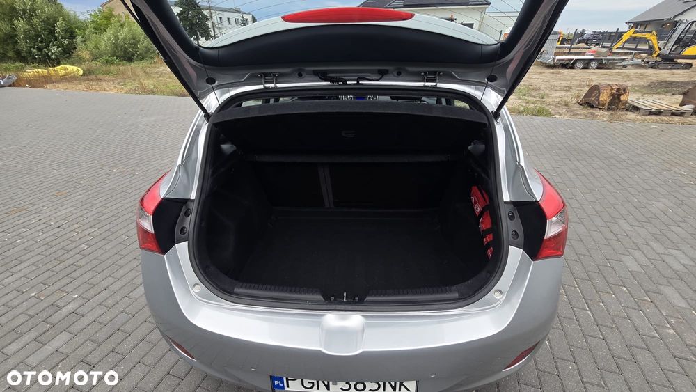 Hyundai i30 1.4 Comfort - 16