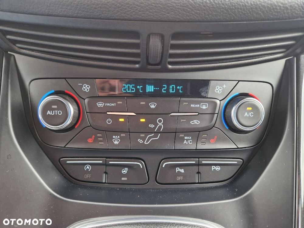 Ford Kuga 1.5 EcoBoost 2x4 ST-Line - 14