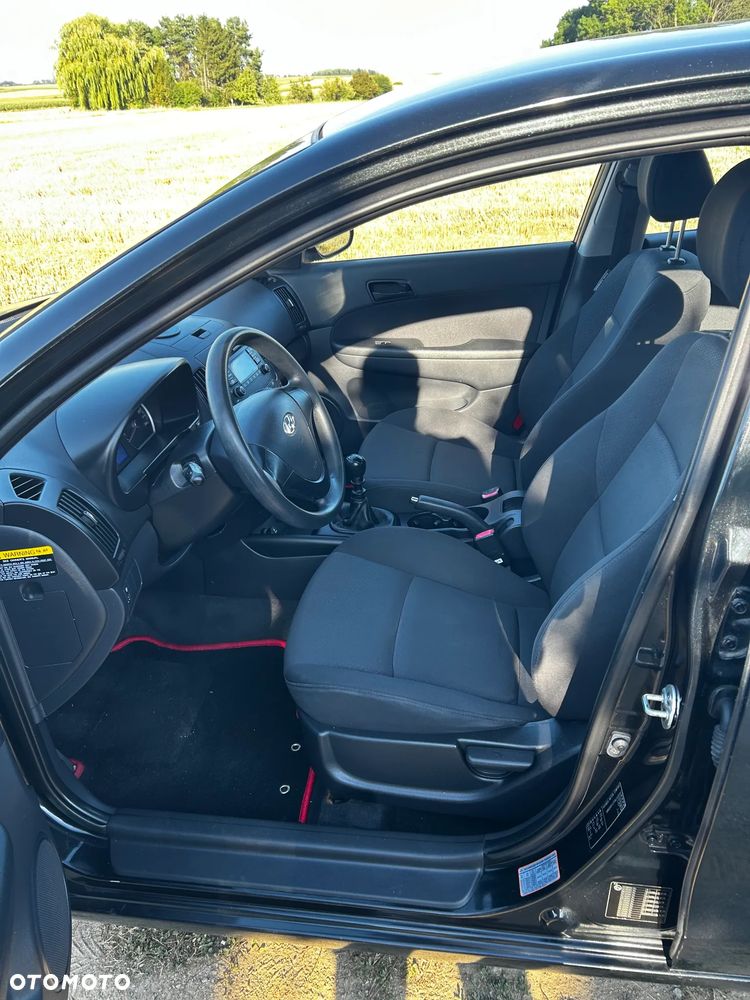 Hyundai i30 1.4 Classic + - 23