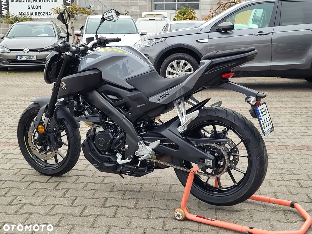 Yamaha MT - 17