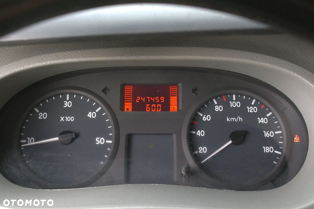 Renault Master - 33
