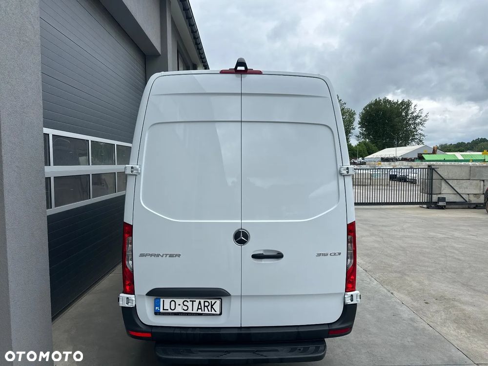 Mercedes-Benz SPRINTER - 2