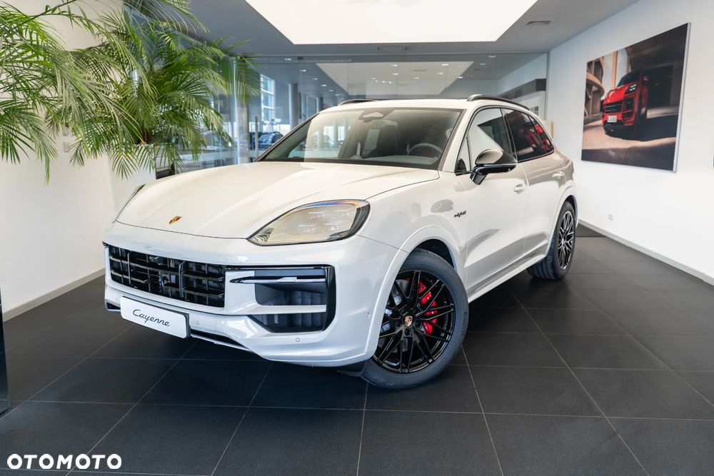 Porsche Cayenne E-Hybrid PHEV Black Edition - 1