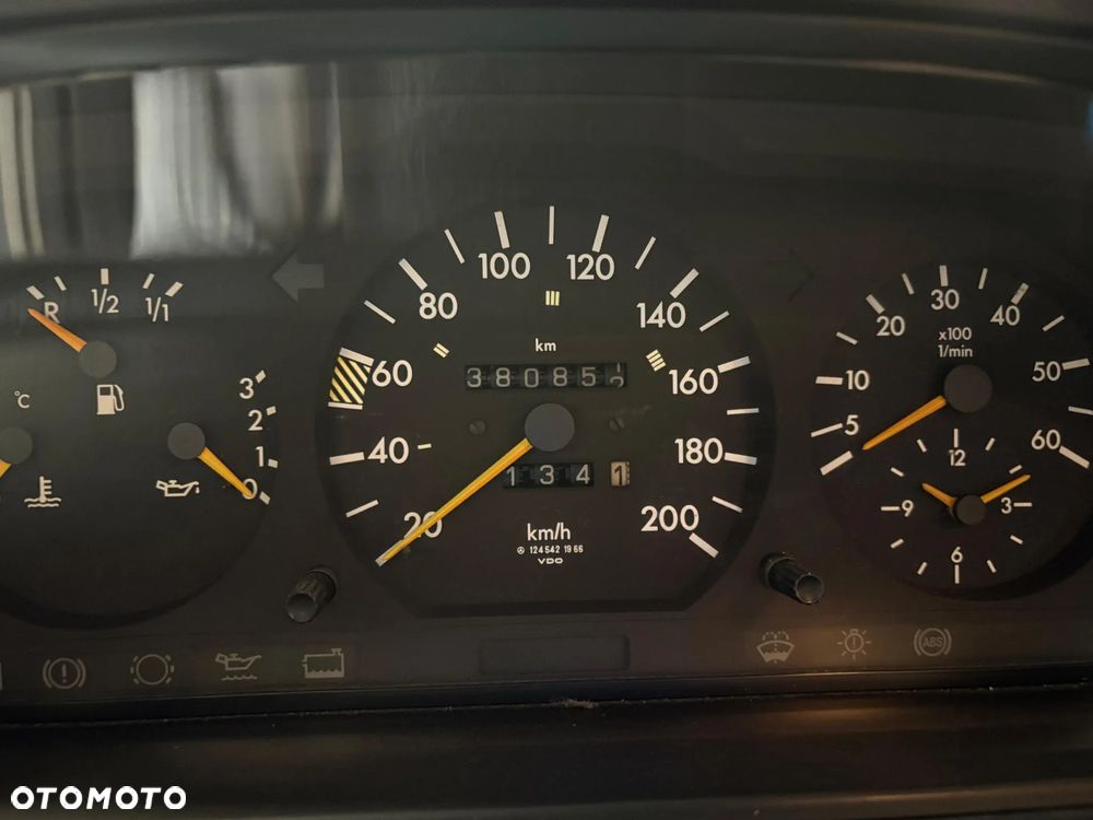 Mercedes-Benz W124 (1984-1993) - 8