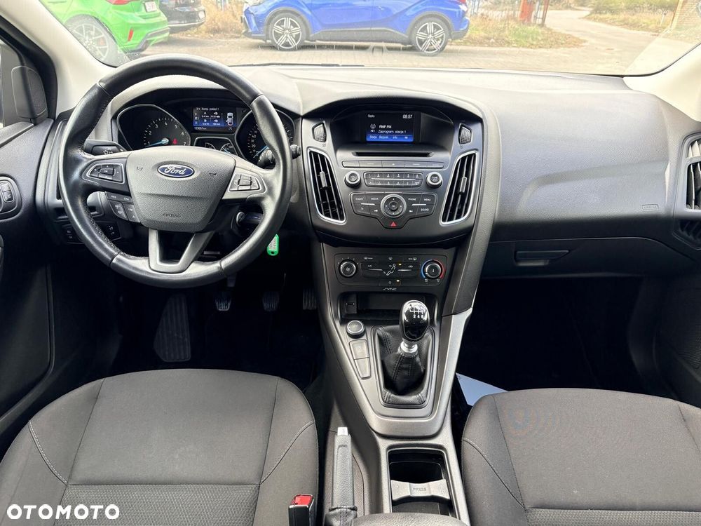 Ford Focus 1.0 EcoBoost Trend Edition - 11