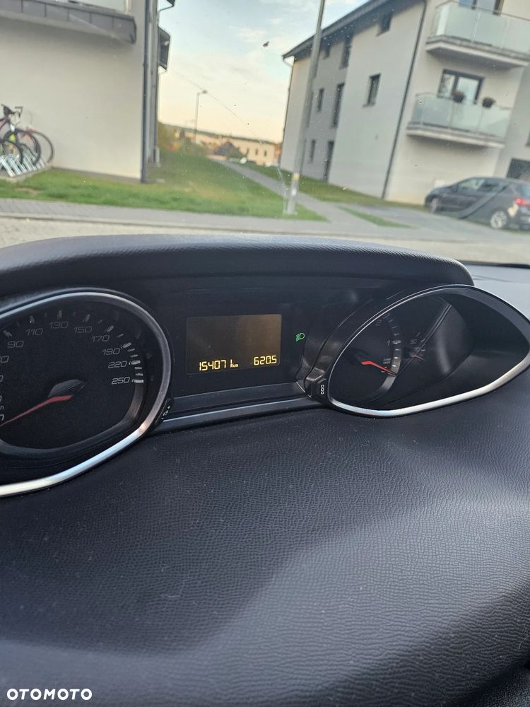 Peugeot 308 - 5