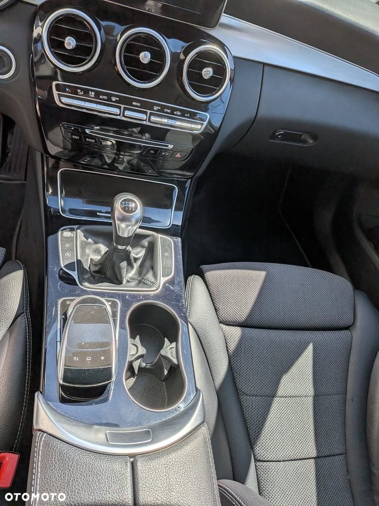 Mercedes-Benz Klasa C 200 Avantgarde - 11