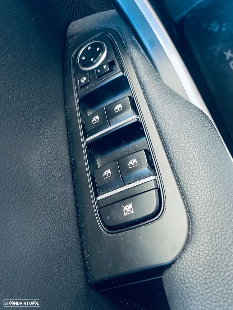 Kia XCeed - 26