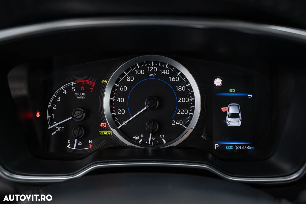 Toyota Corolla 1.8 Hybrid Comfort - 24