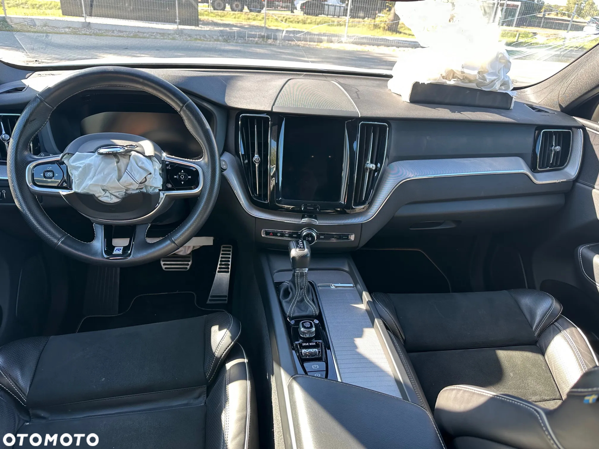 Volvo XC 60 D4 AWD R-Design - 12
