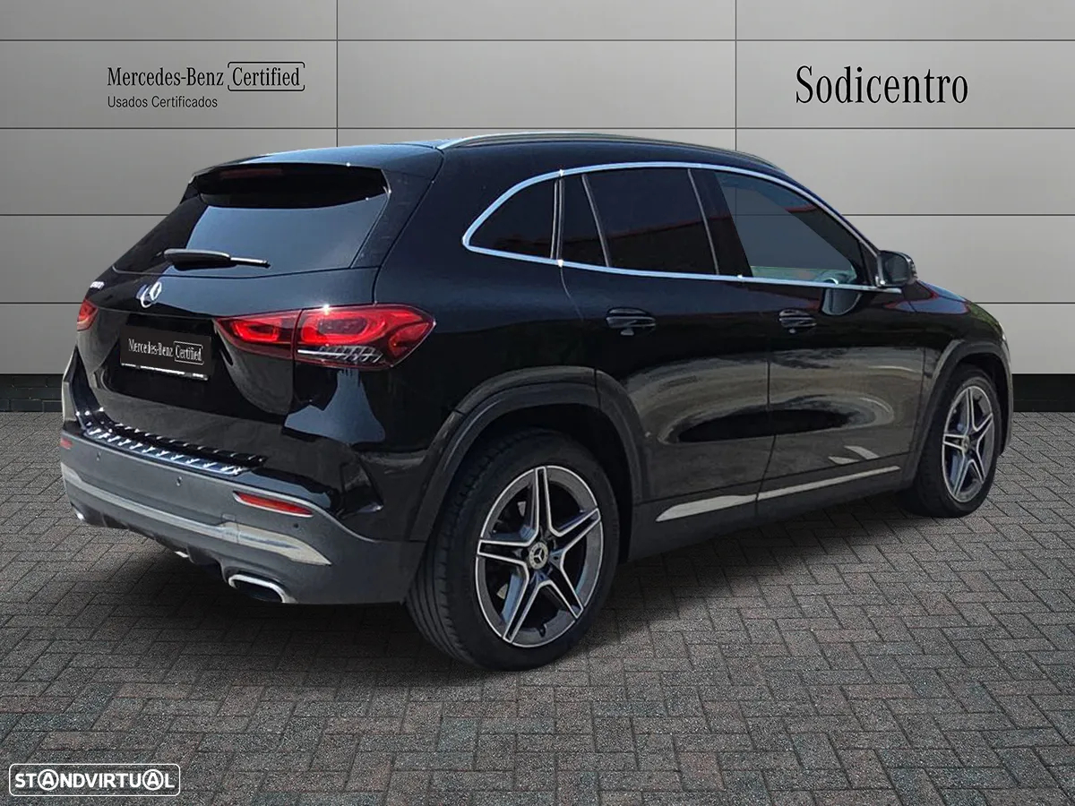 Mercedes-Benz GLA 180 d AMG Line - 4