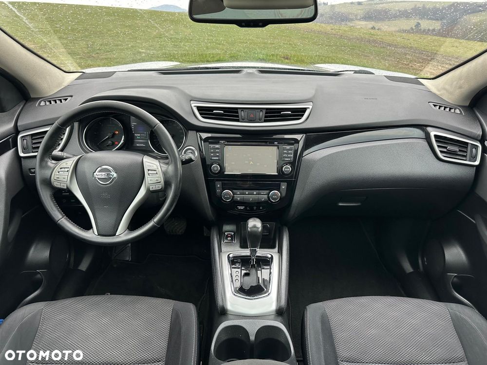 Nissan Qashqai - 11