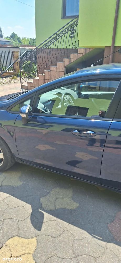 Ford Fiesta 1.25 Ambiente - 2