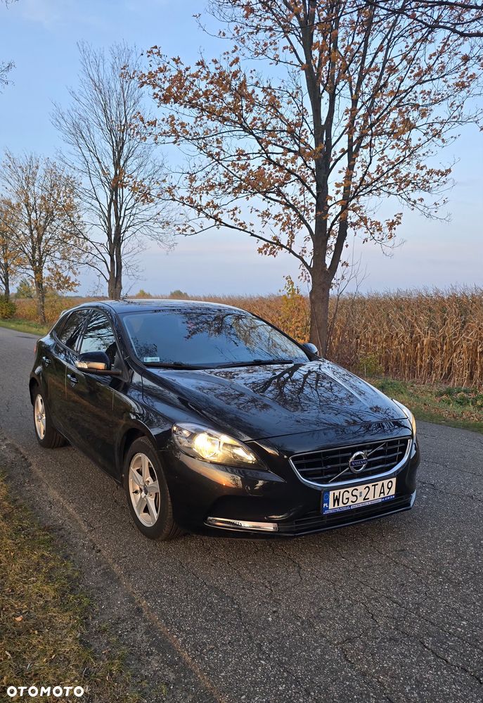 Volvo V40 2013 photo 2