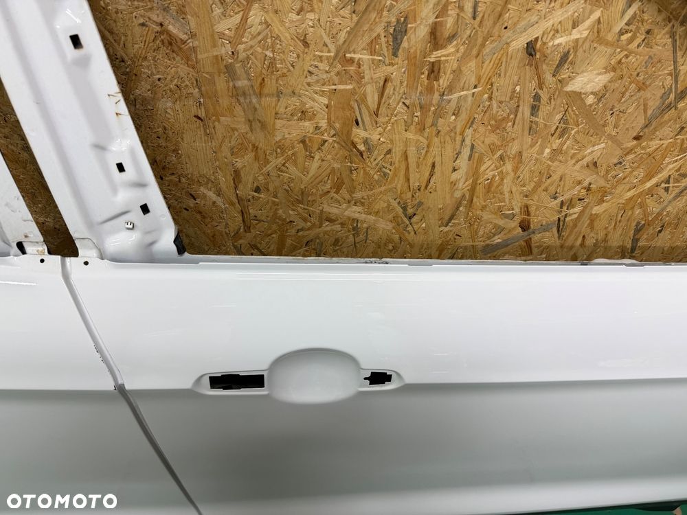DRZWI PRAWE PRZÓD PRAWE TYŁ PRZEDNIE PRAWE TYLNE PRAWE STRONA FORD KUGA MK2 BIAŁE - 26