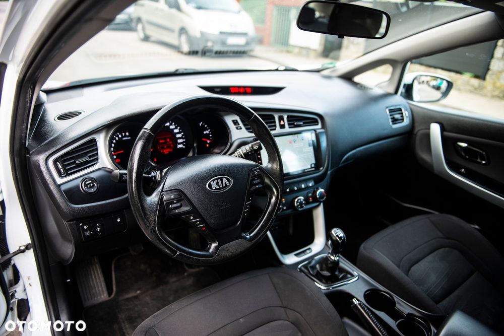 Kia Ceed 1.4 CVVT Vision - 19