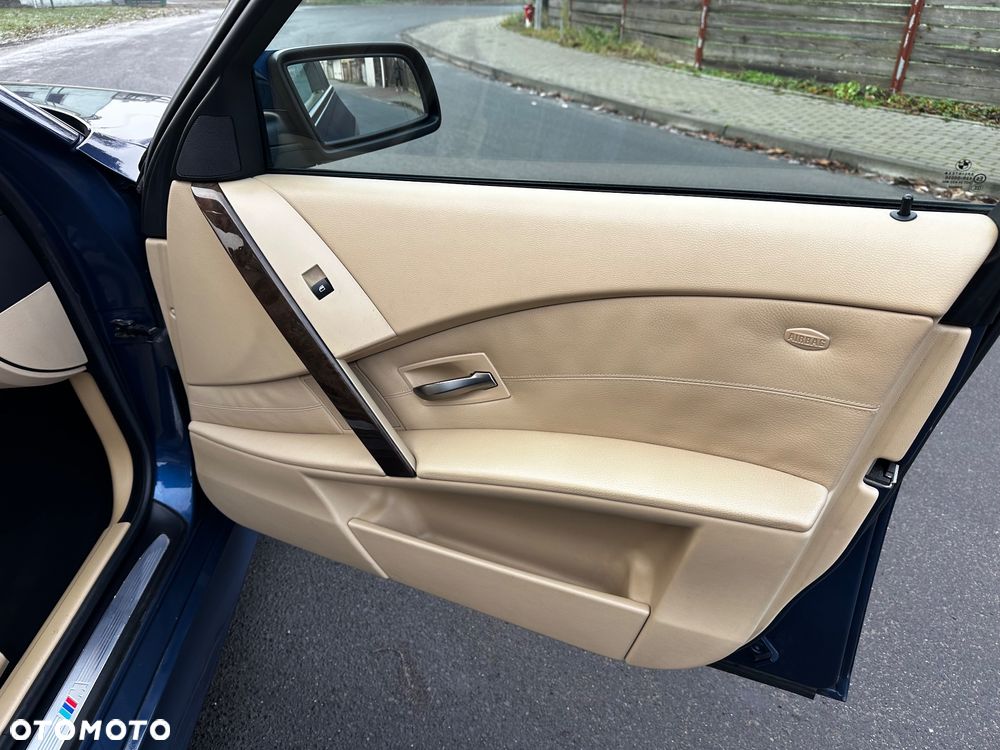 BMW Seria 5 - 33