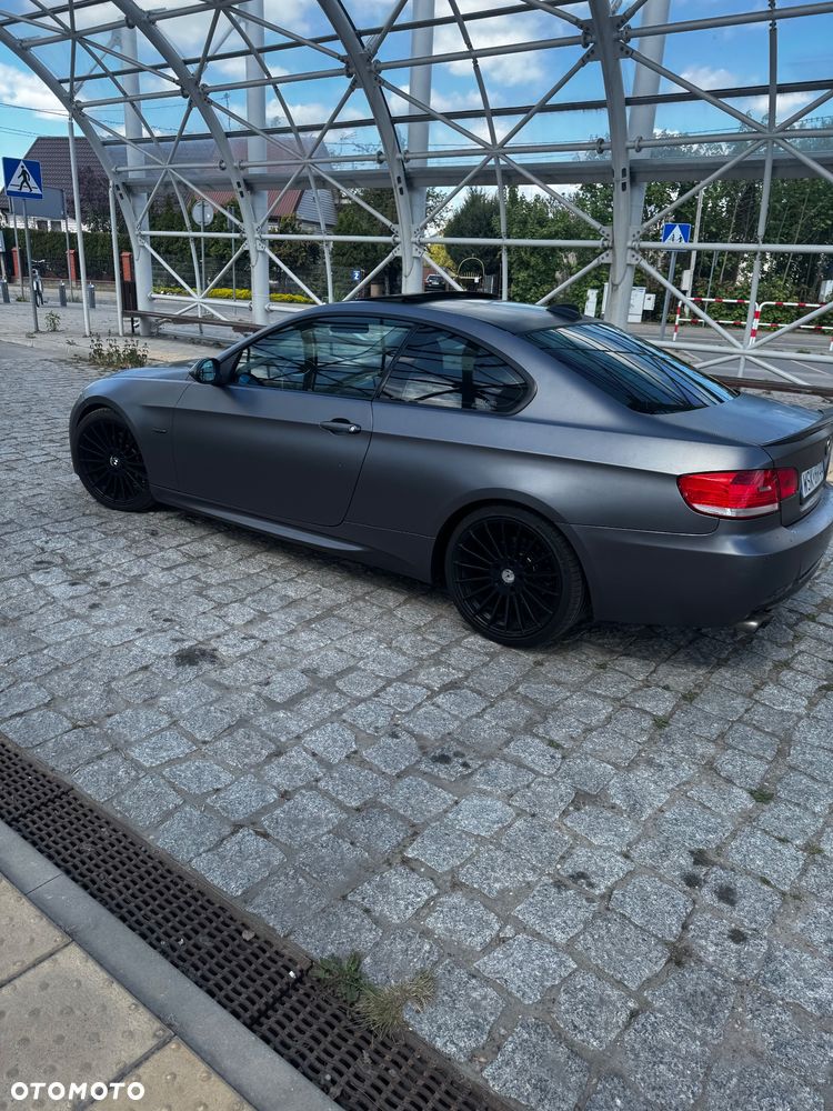 BMW Seria 3 325i - 2