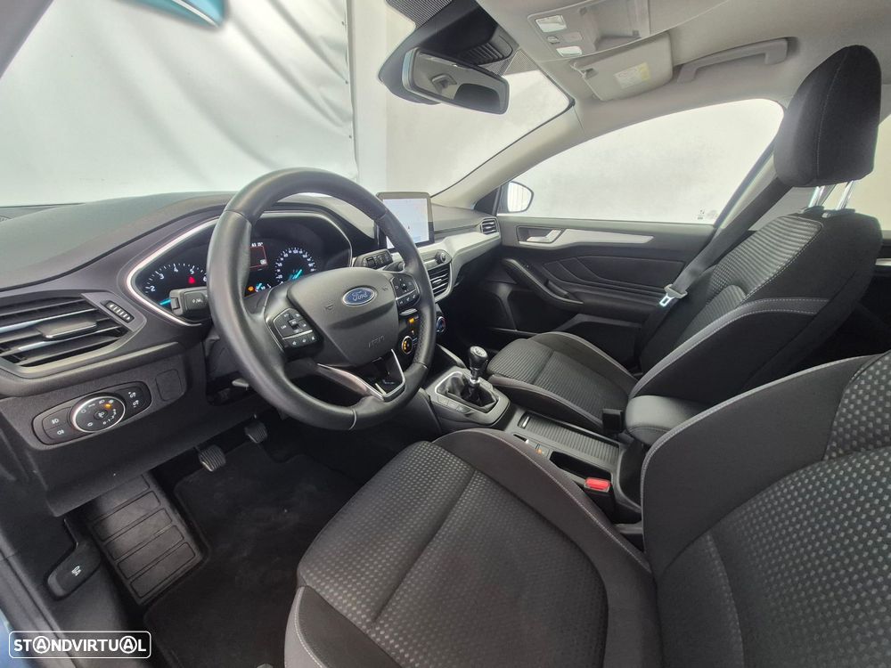 Ford Focus SW 1.0 EcoBoost Business - 11