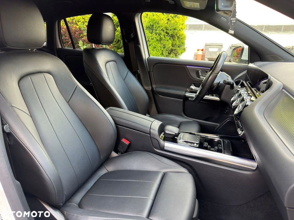 Mercedes-Benz GLA 250 - 18