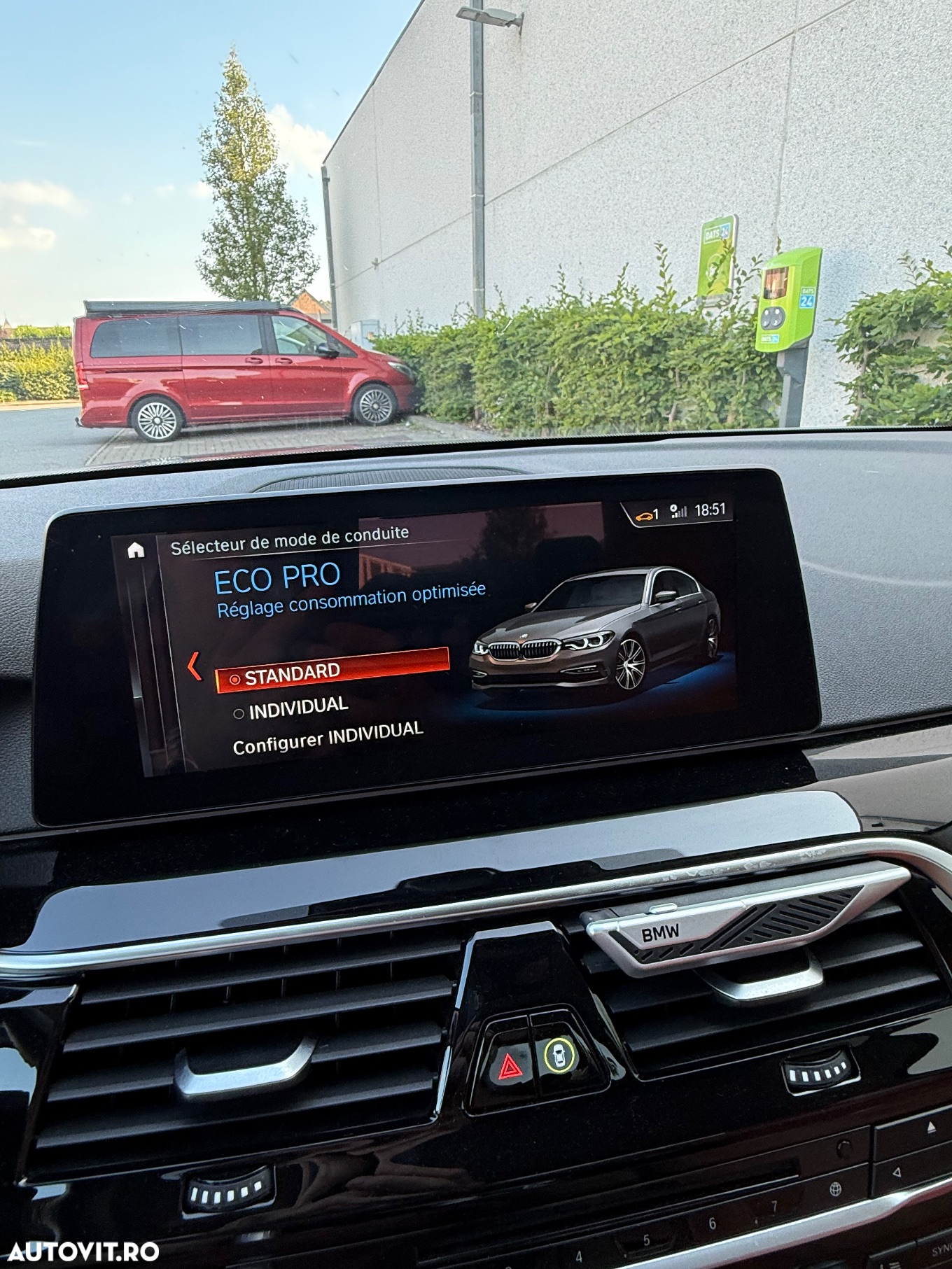 BMW Seria 5 520d Aut. Luxury Line - 34