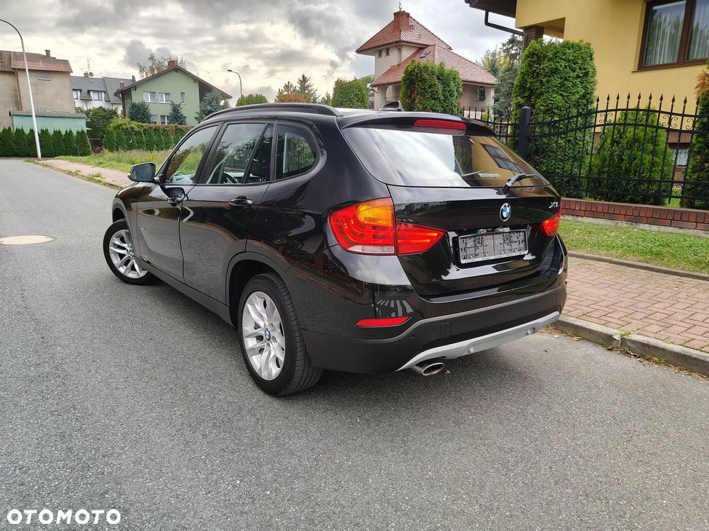 BMW X1 sDrive16d Sport Line - 11