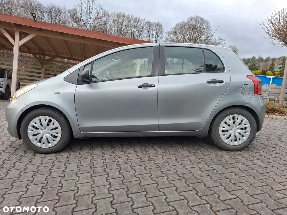 Toyota Yaris - 6