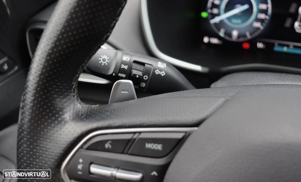 Hyundai Santa Fe 1.6 T-GDI PHEV Vanguard+Luxury Pack - 29