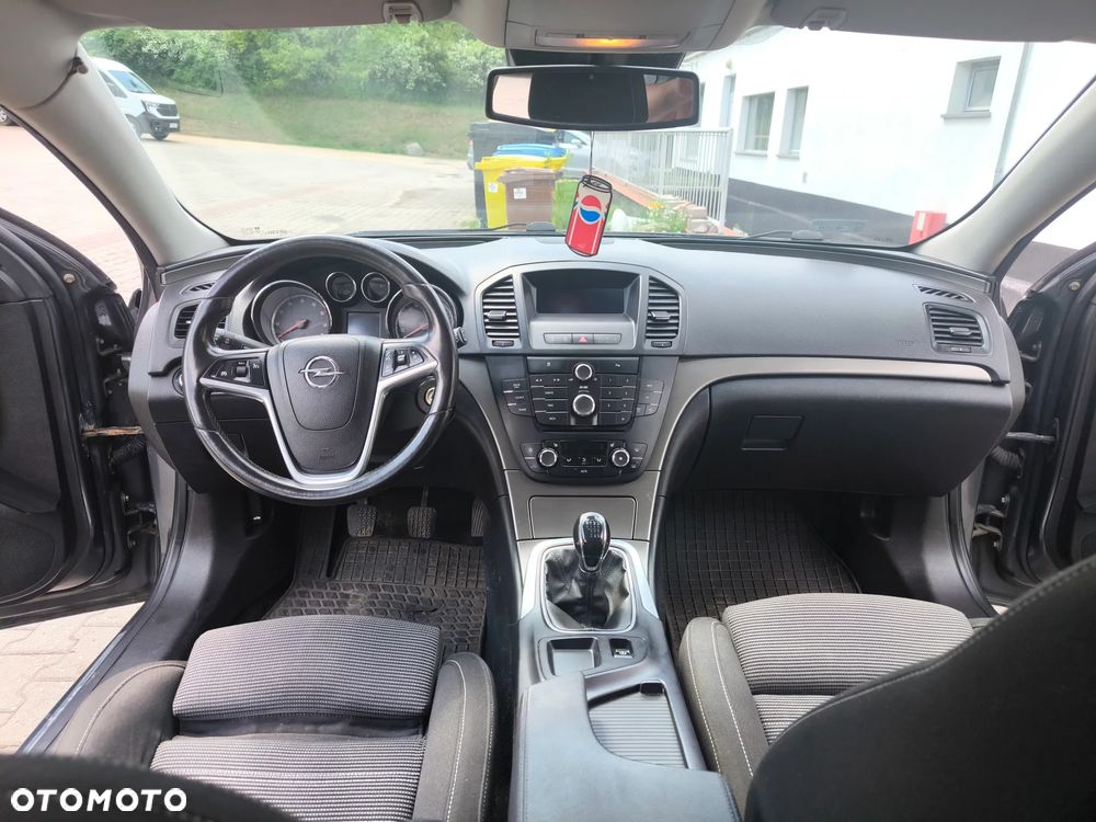 Opel Insignia 1.8 Sport - 11