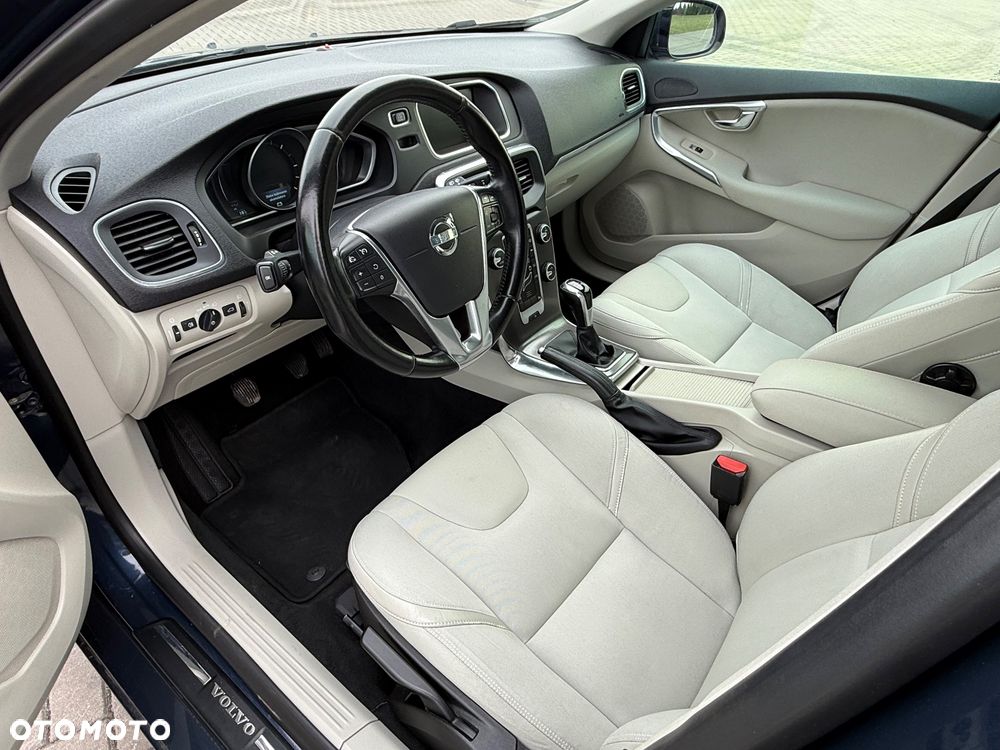 Volvo V40 - 20