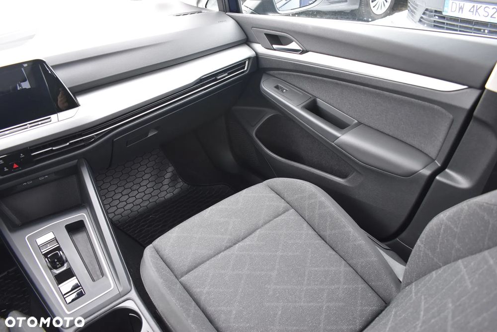 Volkswagen Golf 1.5 eTSI OPF DSG Life - 20