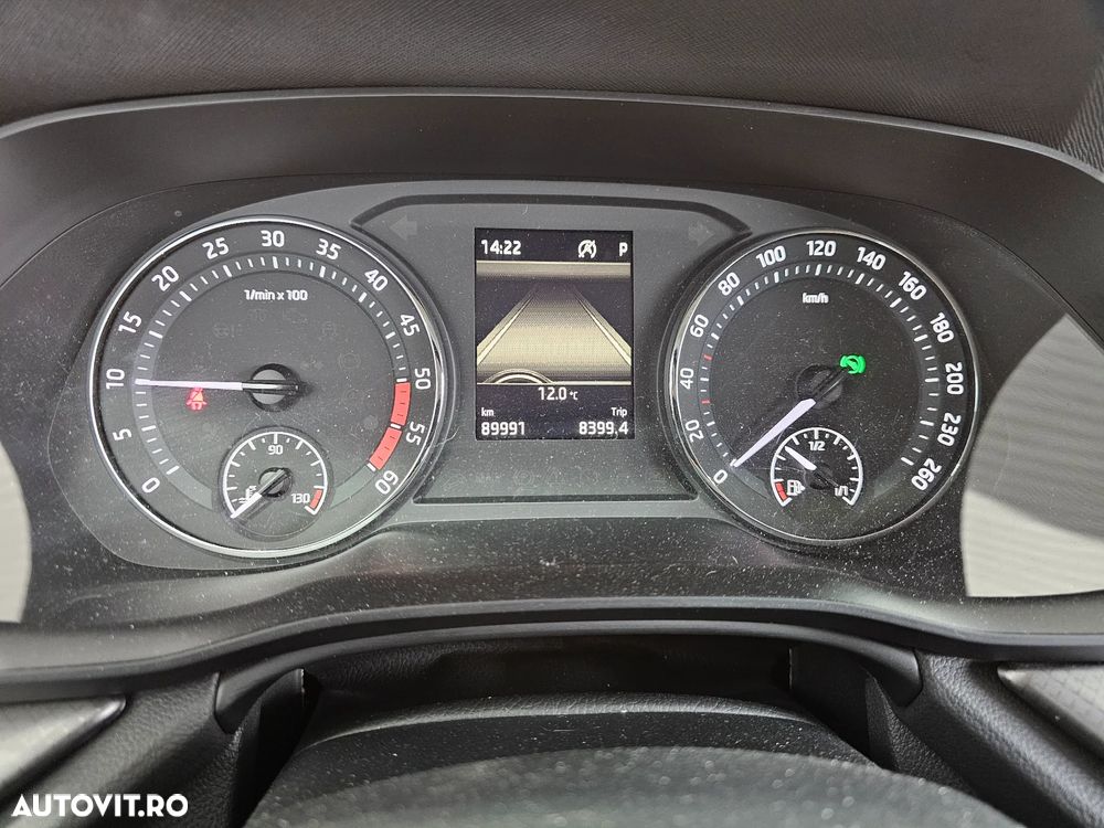 Skoda Octavia 2.0 TDI DSG Ambition - 11