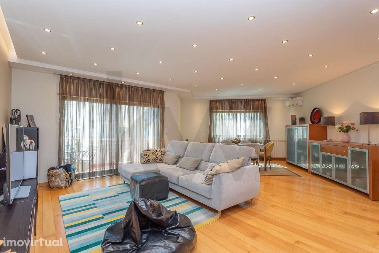 Apartamento T4 com 2 Suites e varandas em Alcabideche - Grande imagem: 4/25