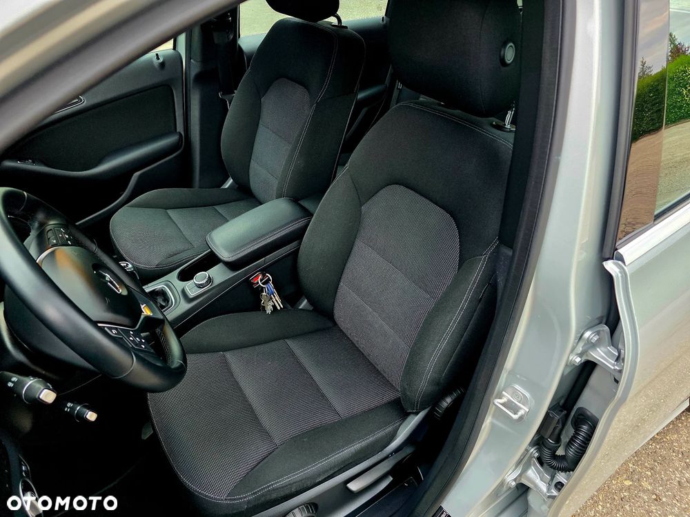 Mercedes-Benz Klasa B 180 (BlueEFFICIENCY) - 16