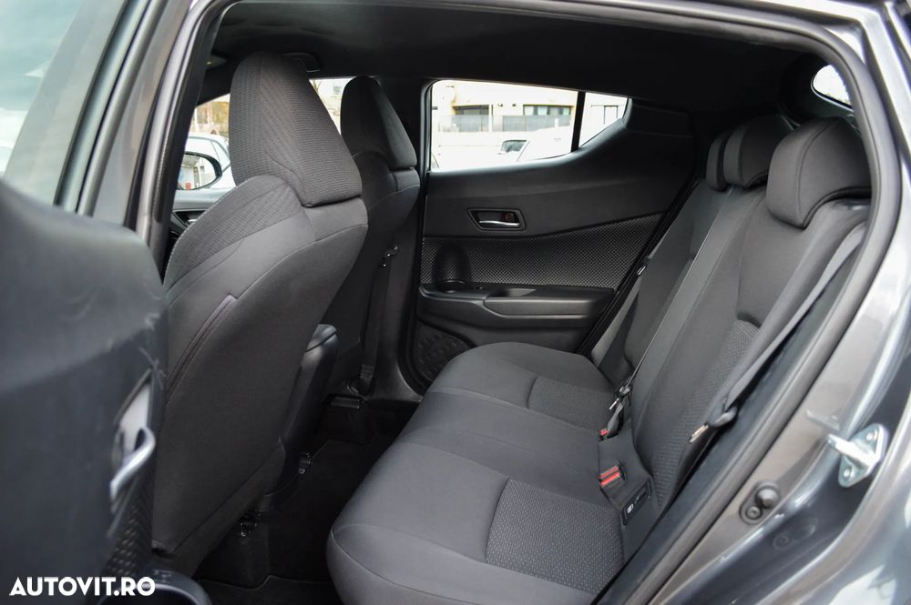 Toyota C-HR Hybrid Business-Edition - 19