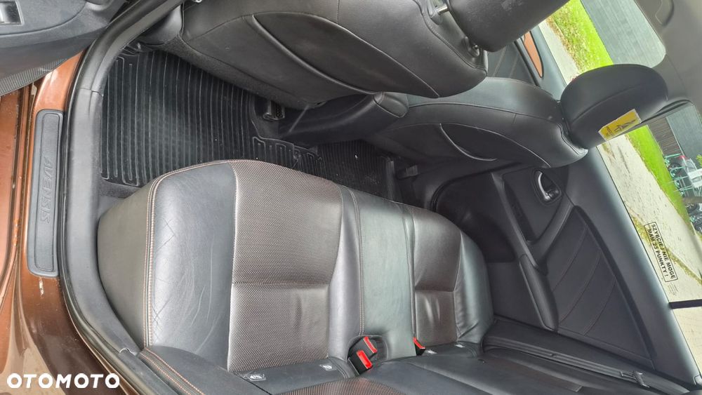 Toyota Avensis 2.0 Premium MS - 14