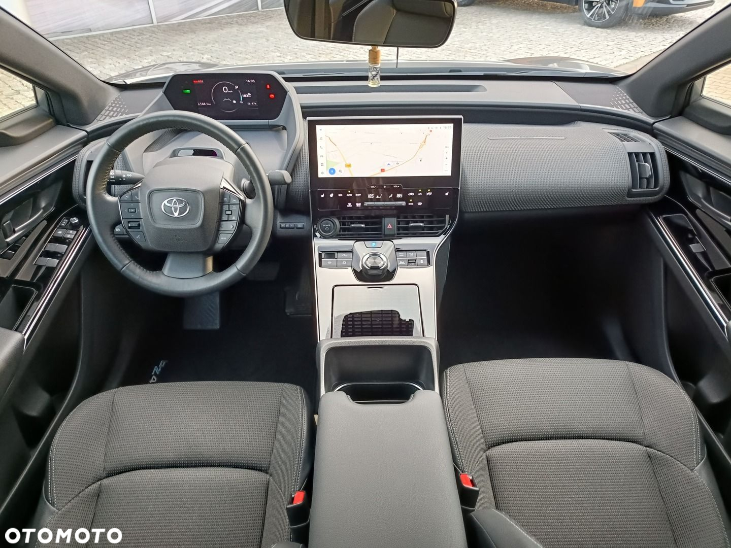 Toyota bZ4X - 10
