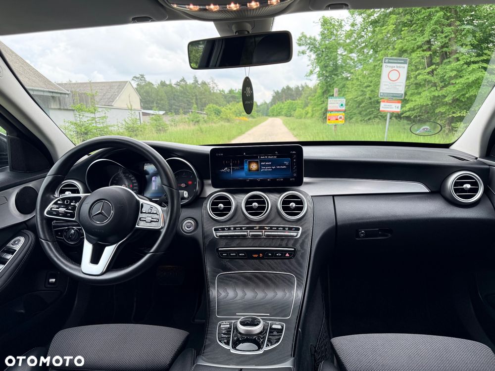 Mercedes-Benz Klasa C 220 d 4Matic 9G-TRONIC Avantgarde - 22