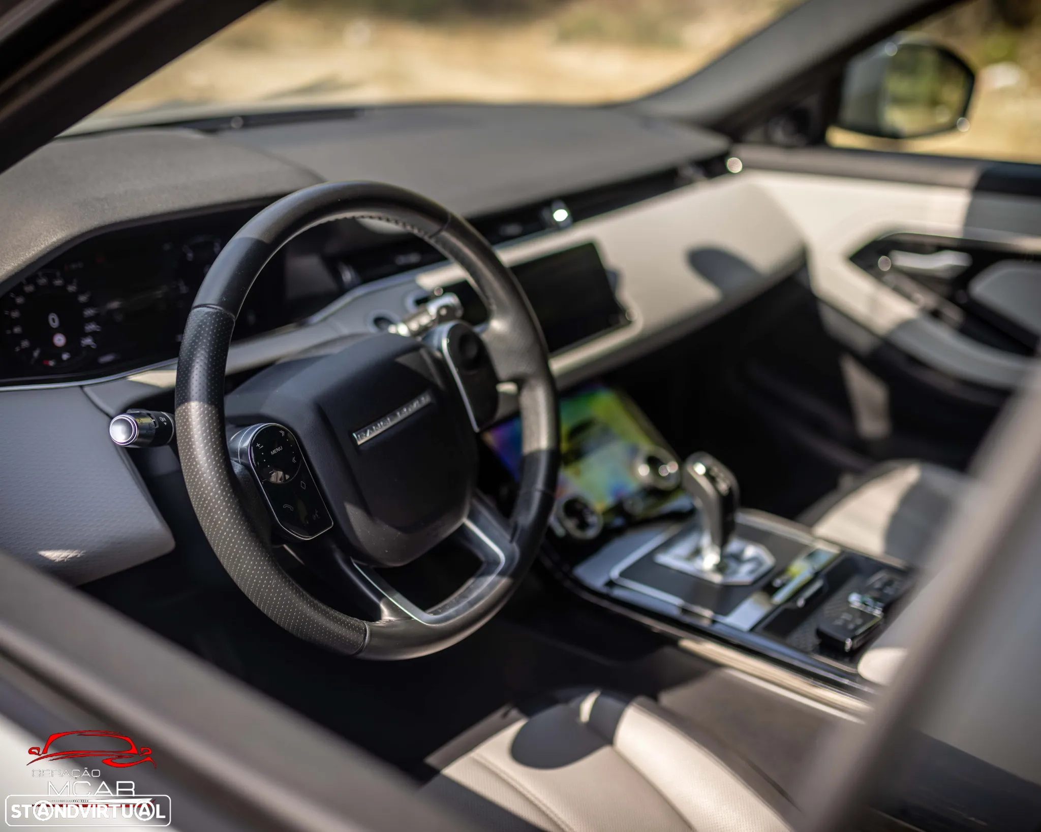 Land Rover Range Rover Evoque P300e R-Dynamic S - 12
