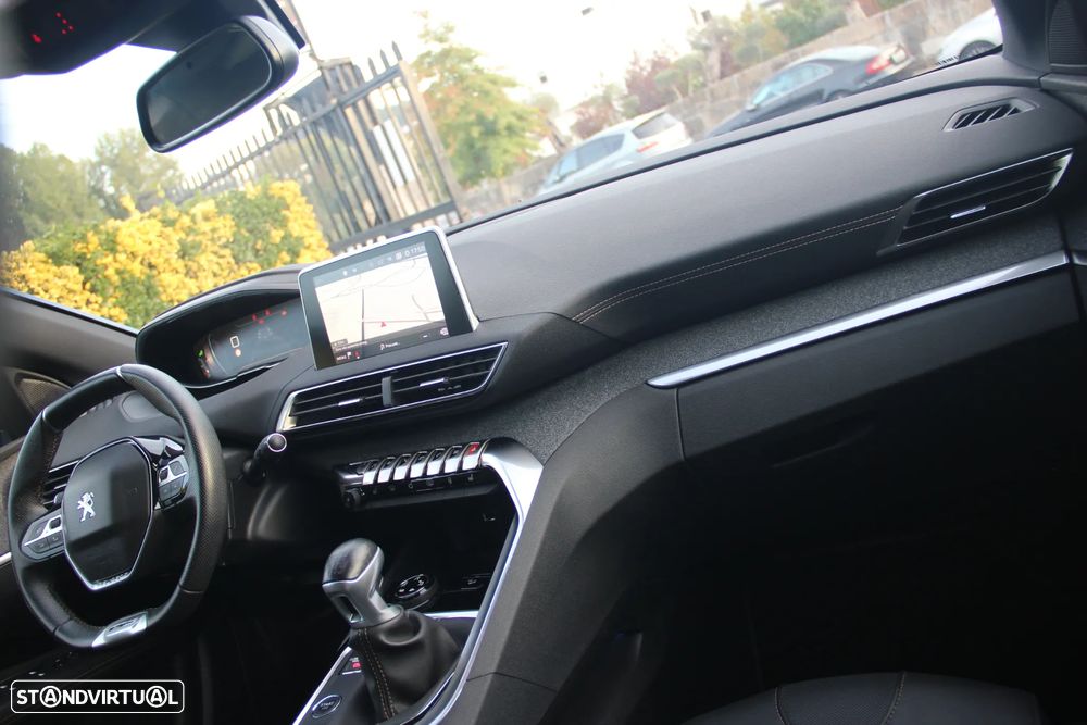 Peugeot 3008 1.2 PureTech GT Line - 9