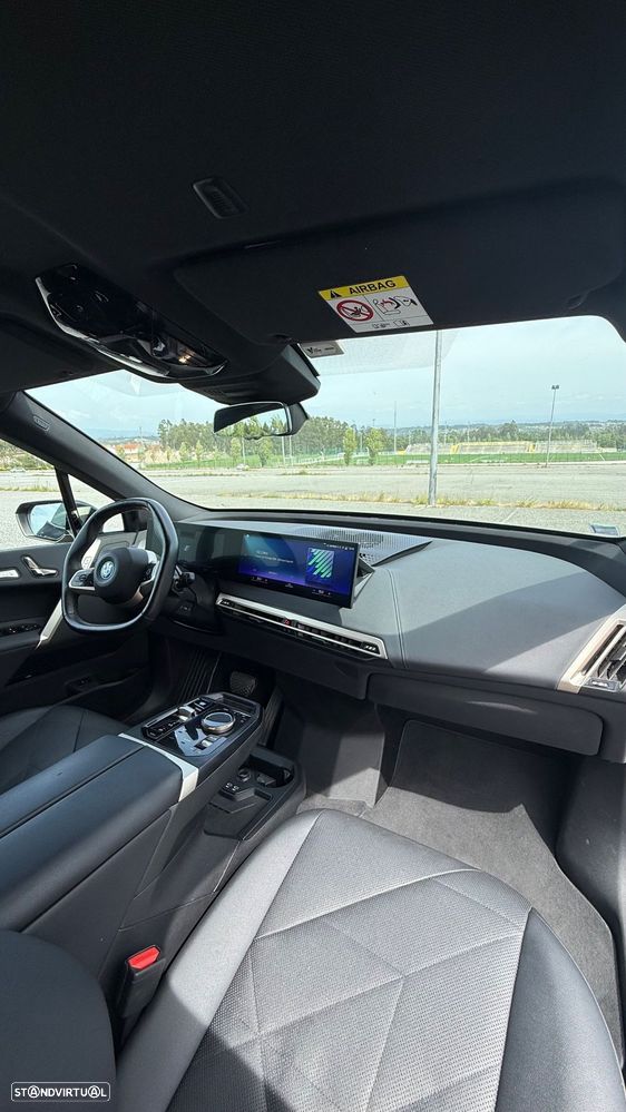 BMW iX xDrive 40 Pack Desportivo - 10