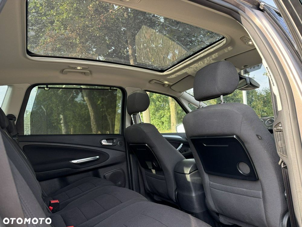 Ford S-Max - 37