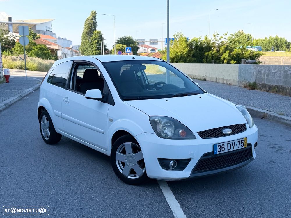 Ford Fiesta 1.4 TDCI - 1