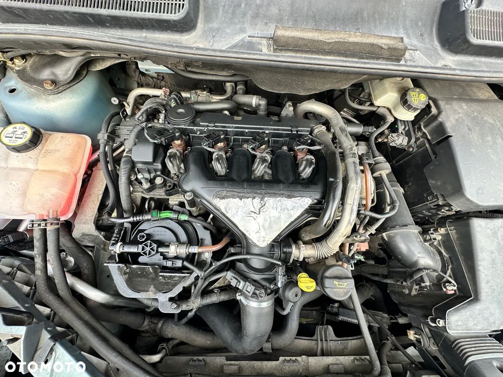 Ford Kuga 2.0 TDCi 2x4 Trend - 30