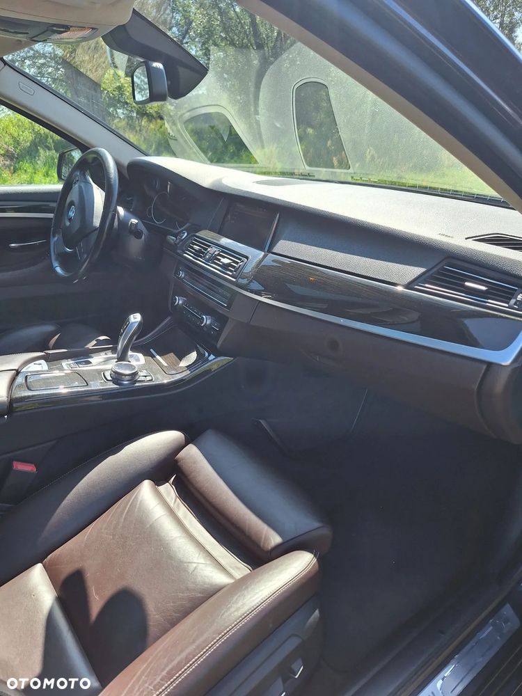 BMW Seria 5 535d xDrive Luxury Line - 12