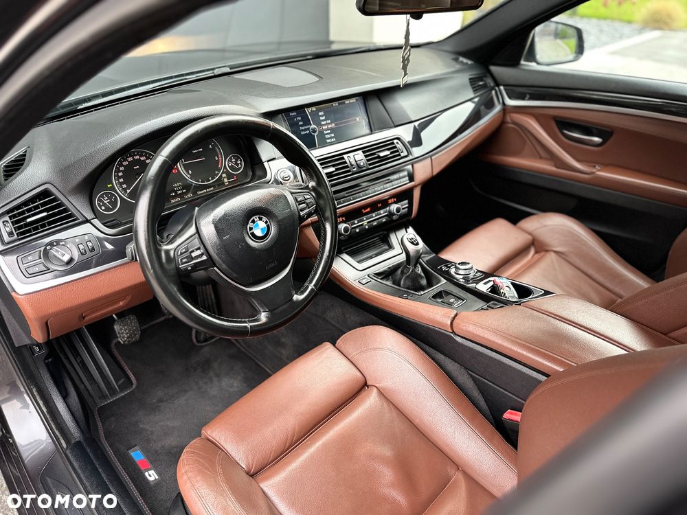 BMW Seria 5 520d - 15